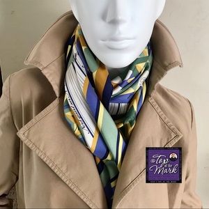 HERMÈS La Rose des Vents 90cm Silk Foulard